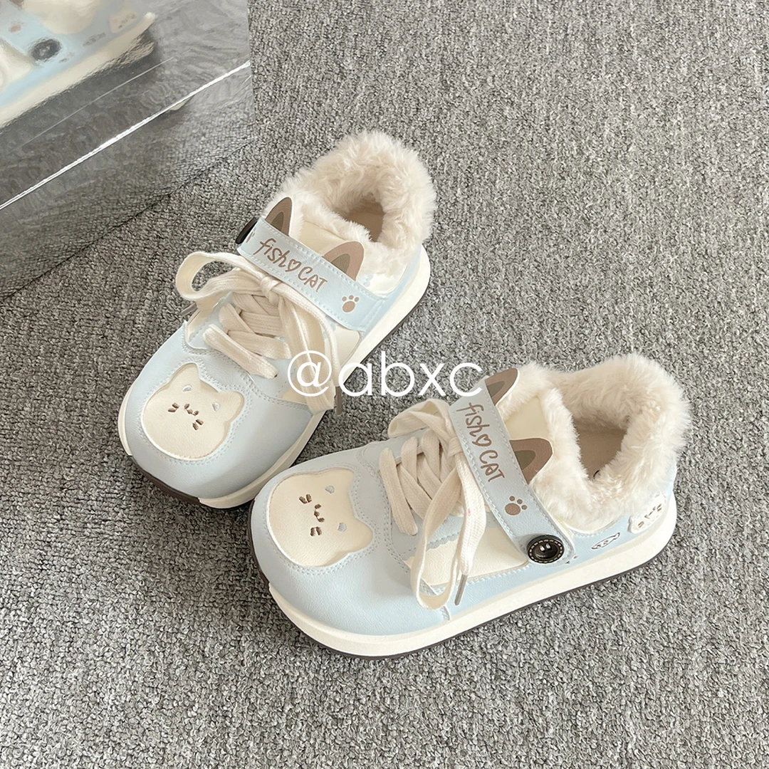 冬季加绒面包鞋女款爆款2025新款保暖板鞋原创小众设计厚底小白鞋