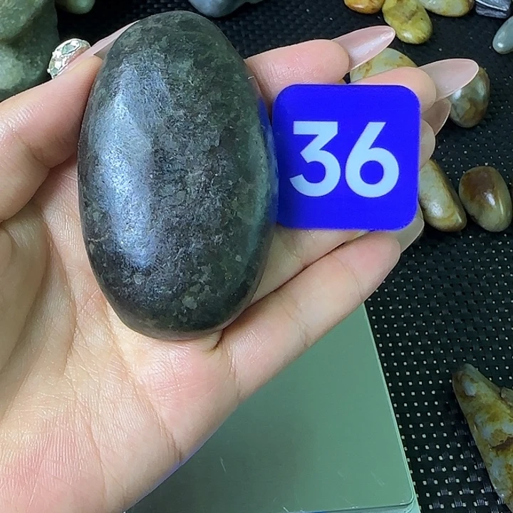 未镶嵌和田玉（糖玉）挂件