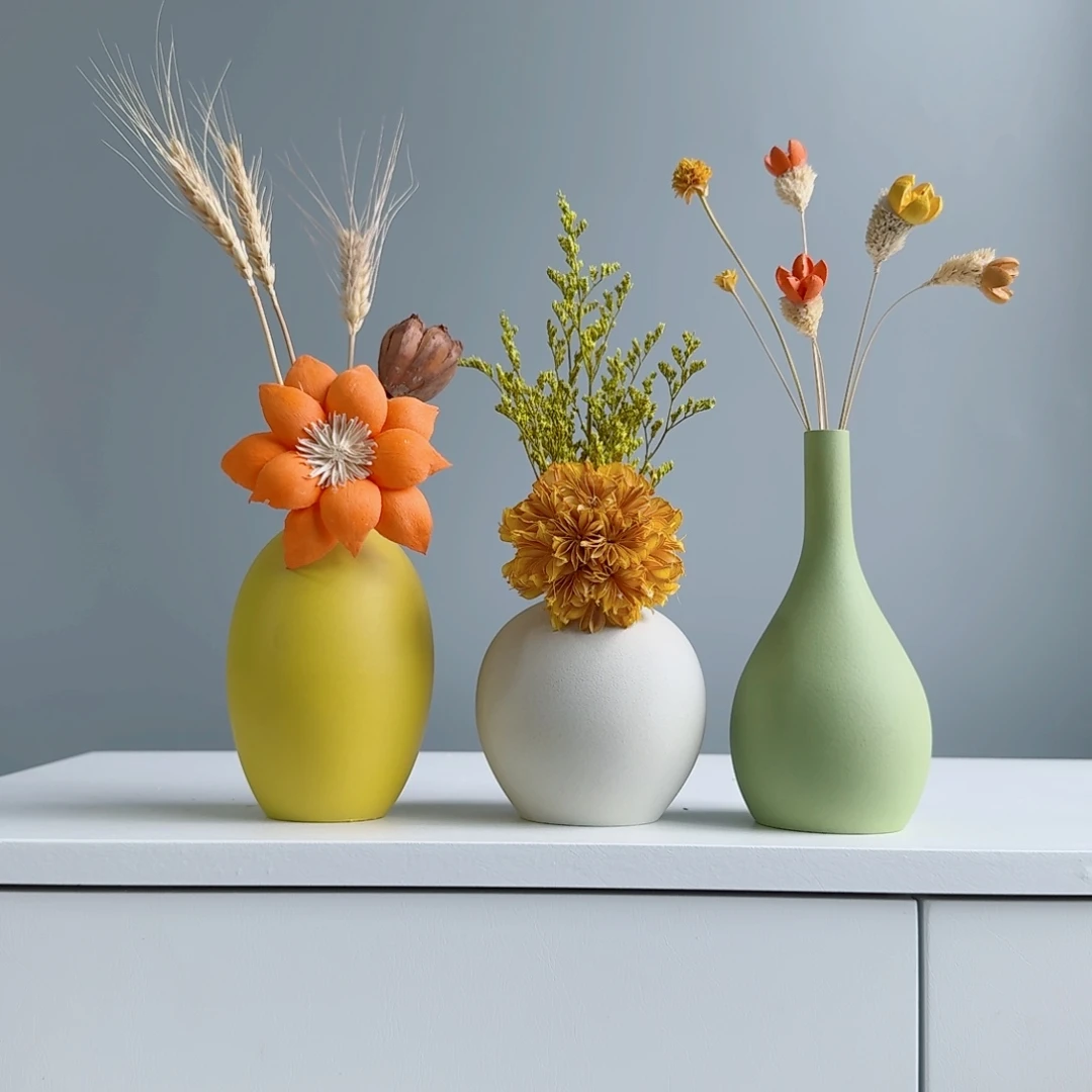 摆件陶瓷小花瓶摆件含花总高约20-30cm
