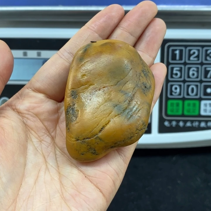 未镶嵌和田玉（糖玉）挂件
