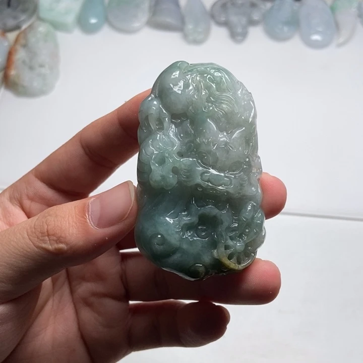 翡翠未镶嵌颈饰龙牌16