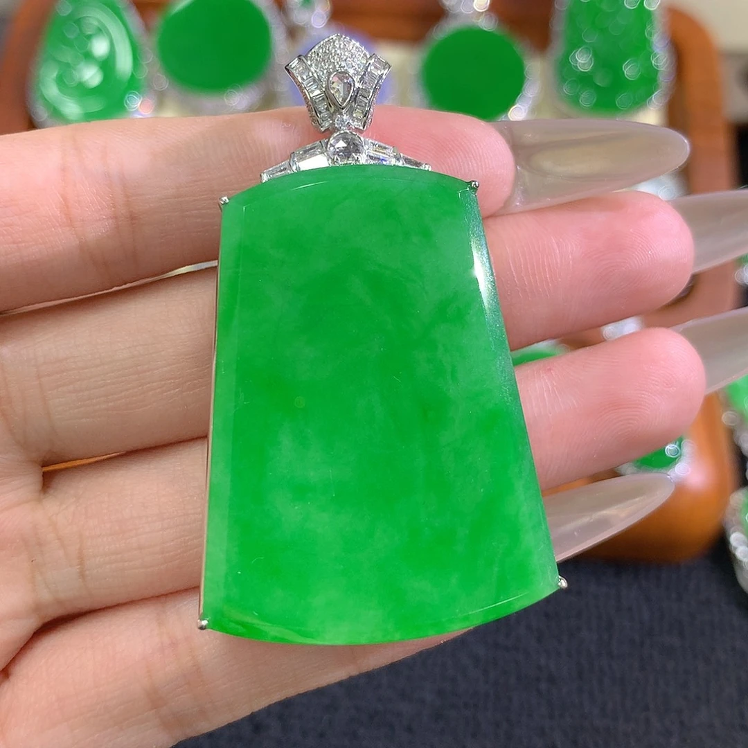 翡翠18K金镶嵌吊坠(不含链)无事牌