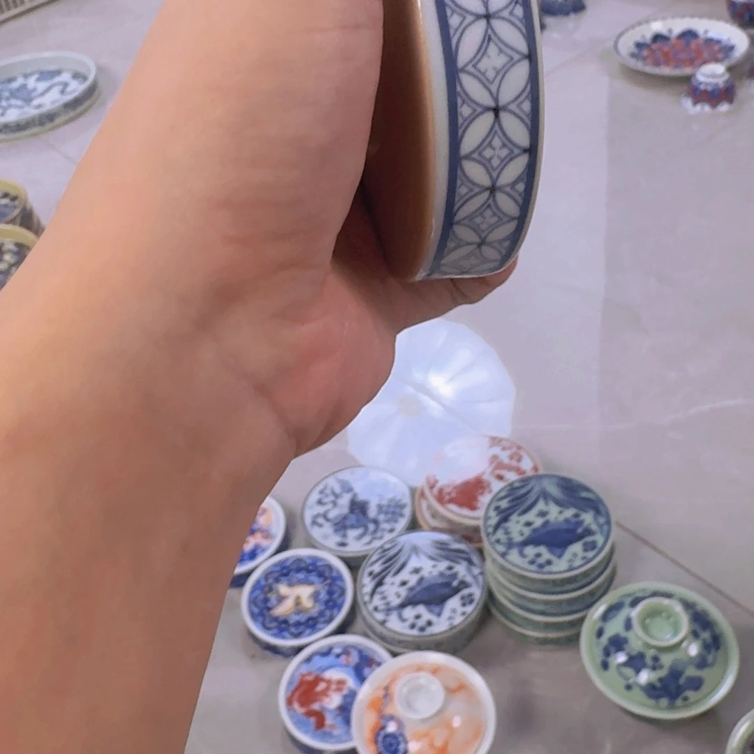 瓷片青花狮子盖置景德镇