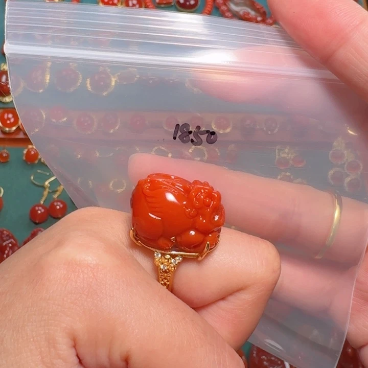 银S925镶嵌戒指南红玛瑙