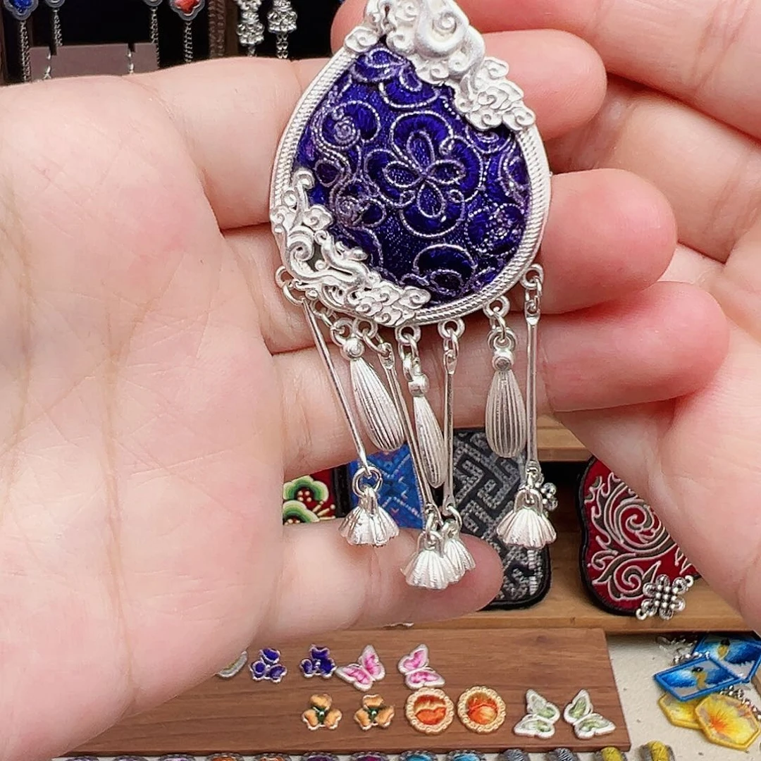 黄铜925银布艺手工刺绣