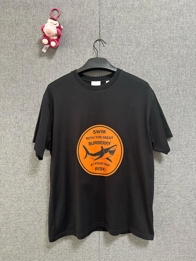 未使用 BURBERRY/博柏利 s码/巴宝莉 鲨鱼 黑色短袖/r902