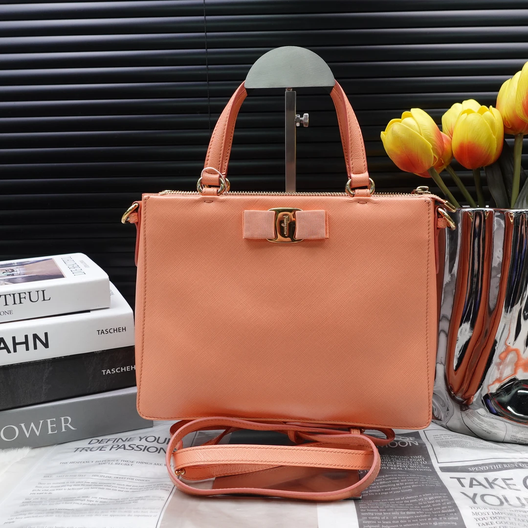 95新 FERRAGAMO/菲拉格慕 单肩包/T10318548