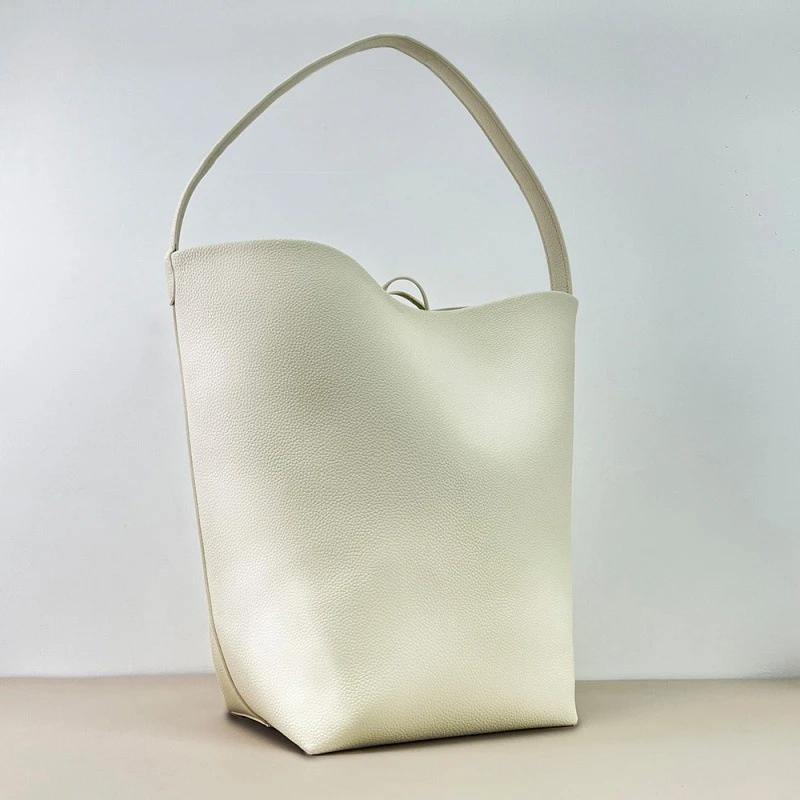 新款真皮便携包时尚轻奢水桶包小众托特包通勤高级牛皮大容量女包