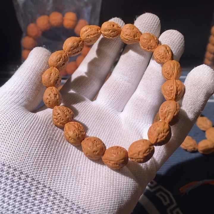 文玩核桃手串……48
