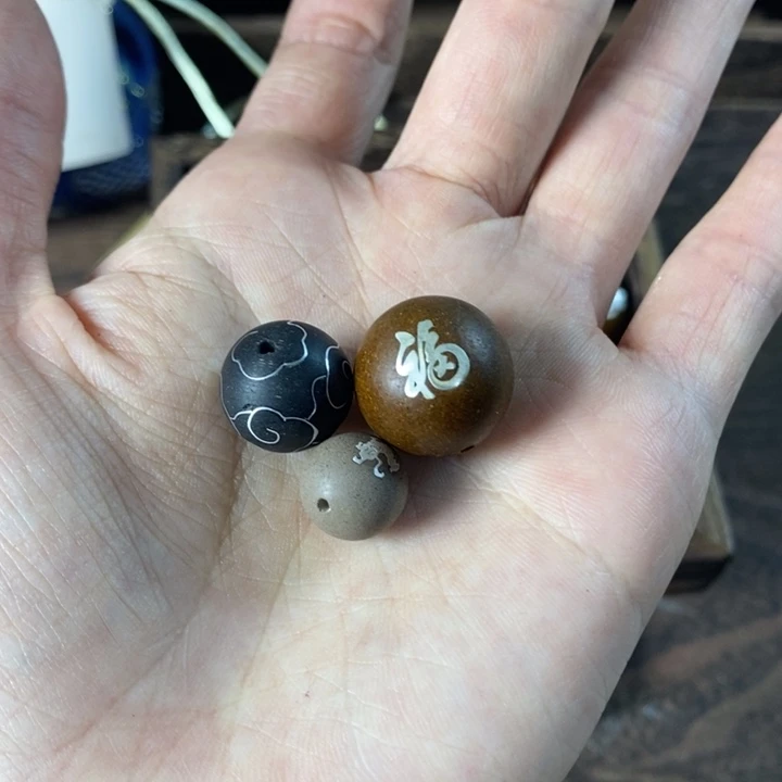 泥塑微瑕3颗银嵌工艺合香珠