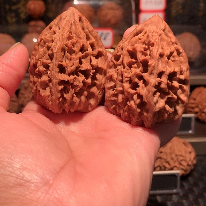 文玩核桃把件秦岭粗筋