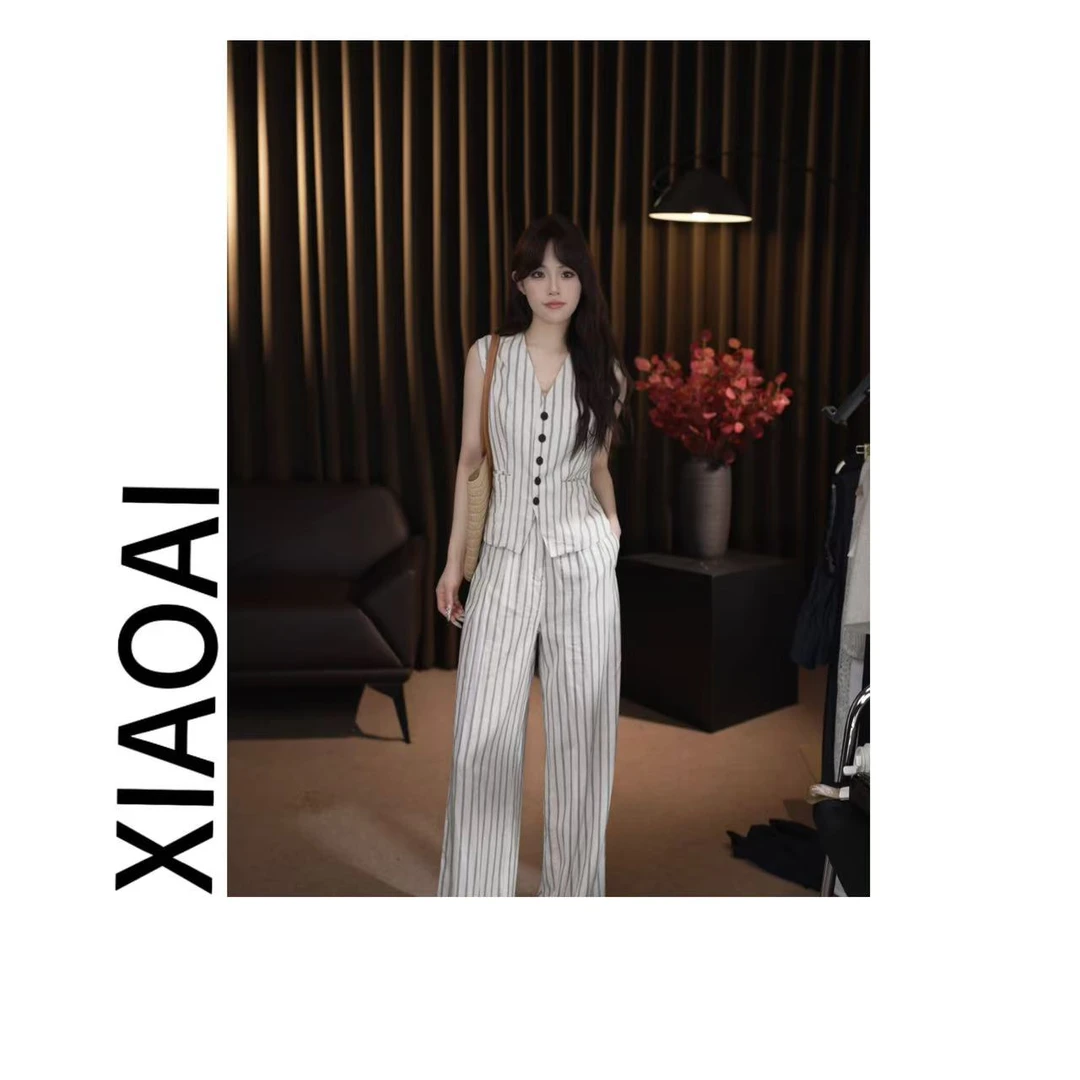 小艾F081初夏新款2025高级气质显瘦条纹马甲+直筒裤套装女