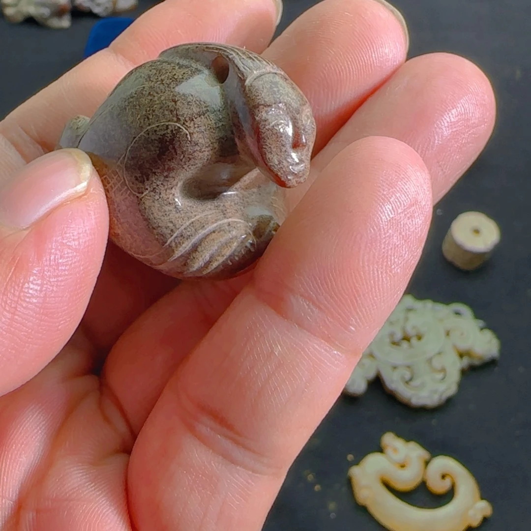 体***广和田玉未镶嵌挂件