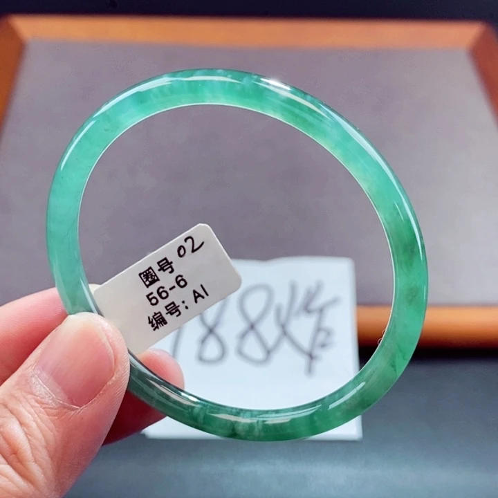 翡翠未镶嵌手镯翡翠手镯24