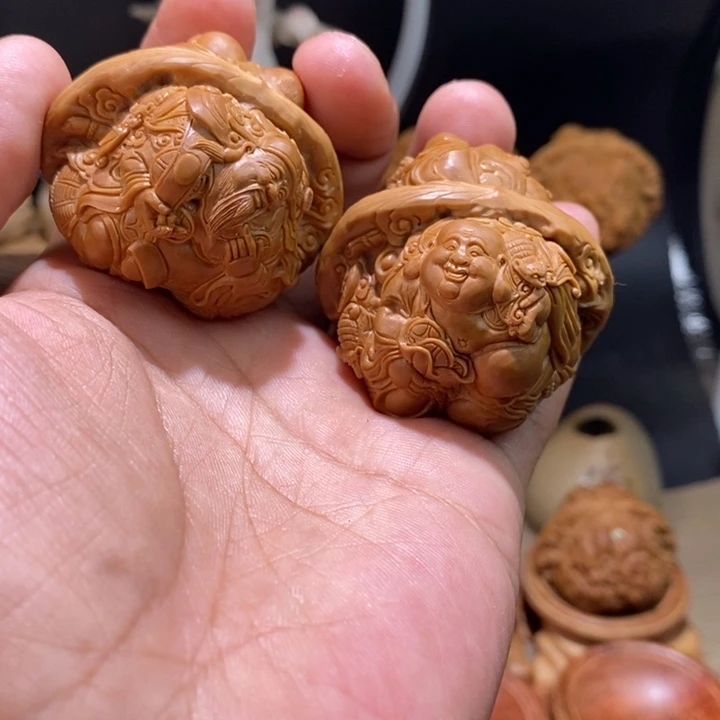 核桃把件轻**行纯手工雕刻文玩核桃