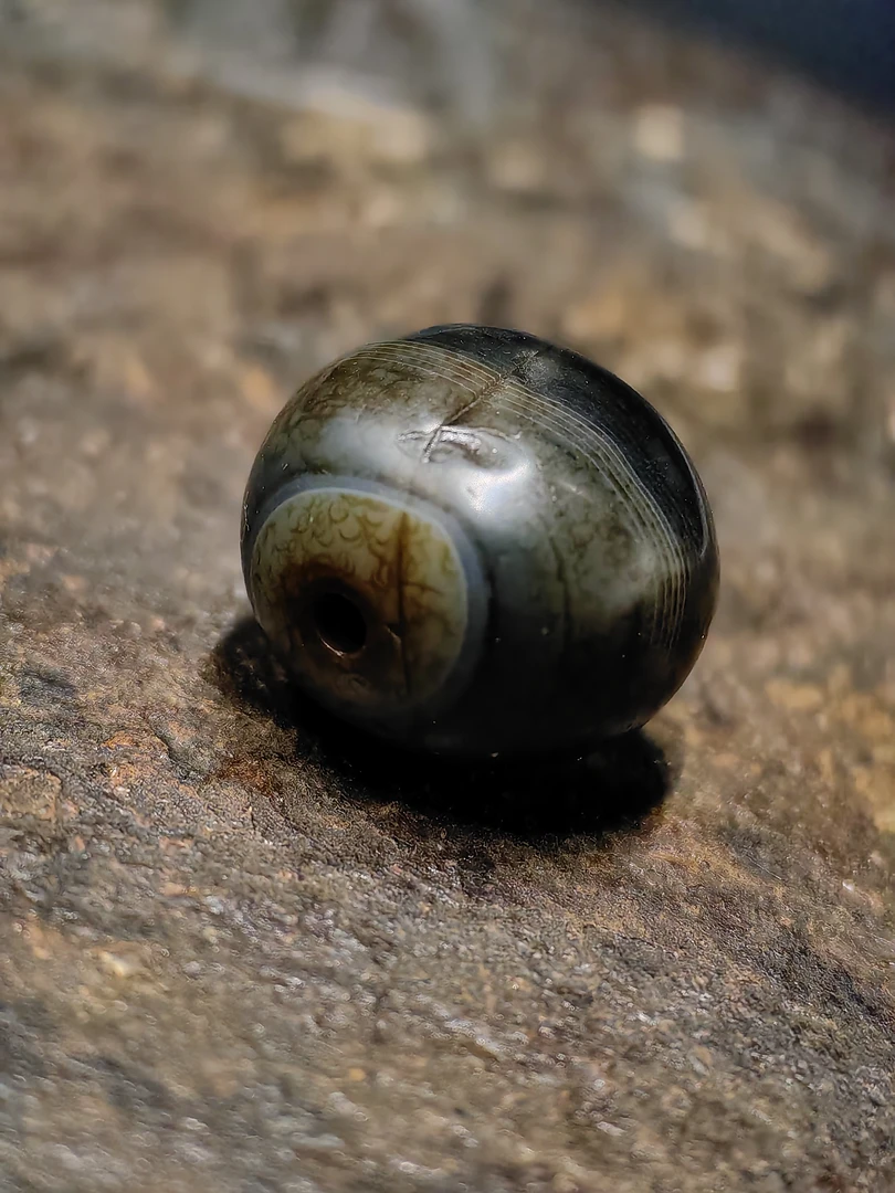 非金属珐琅吊坠 藏传仟哖大尺寸三色一线药师珠