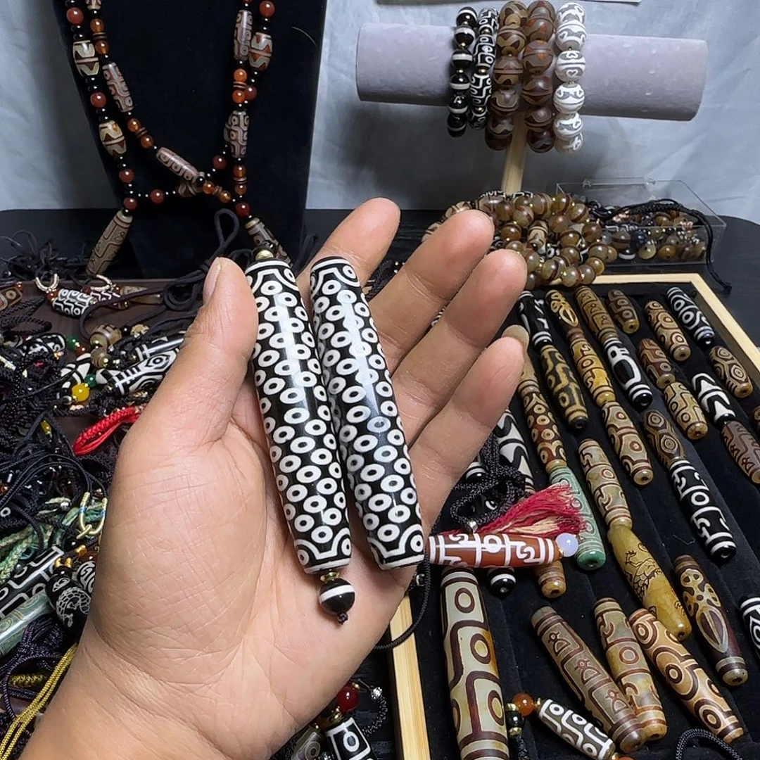 呐***万玛瑙/玉髓未镶嵌手链