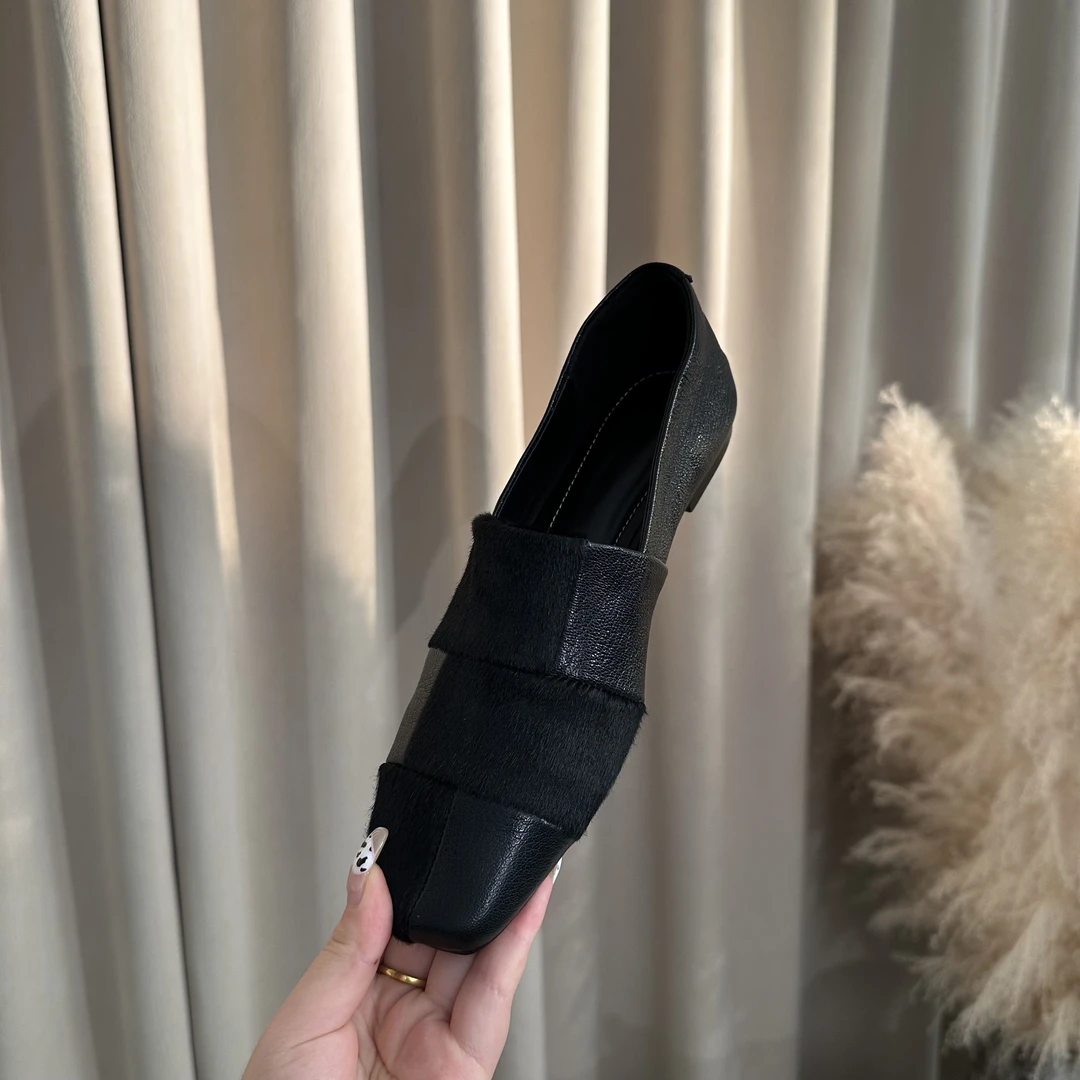 秋冬新款欧若风方格拼接设计低跟软底软面单鞋方头通勤百搭女鞋