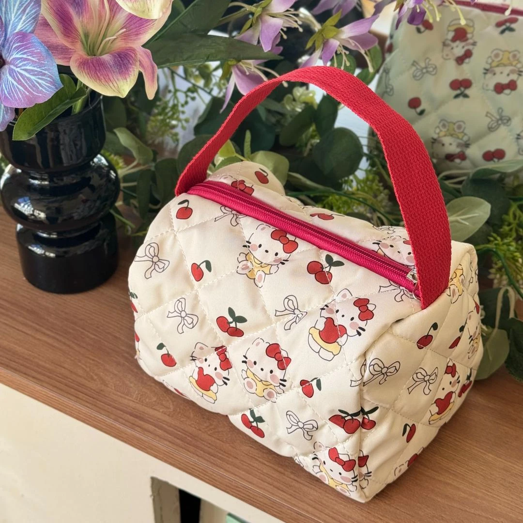 红色猫咪樱桃Hello Kitty化妆大容量防水可爱日系耐脏加棉洗漱包