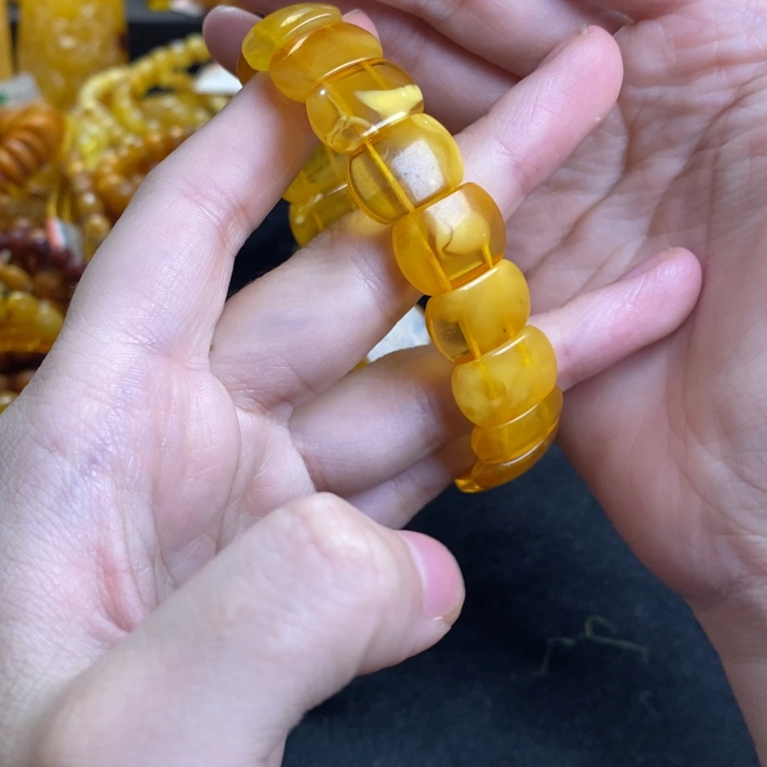 琥珀未镶嵌珠宝奇石