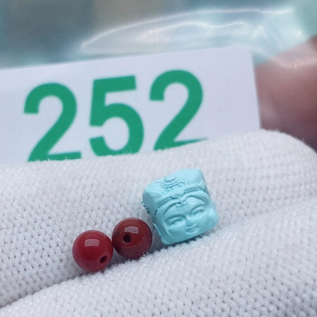 未镶嵌南红玛瑙珠宝奇石