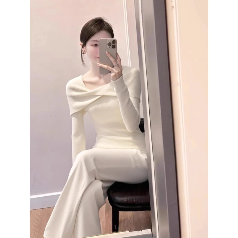 白色一字肩针织打底衫女2025秋冬气质名媛轻熟高级感修身内搭上衣