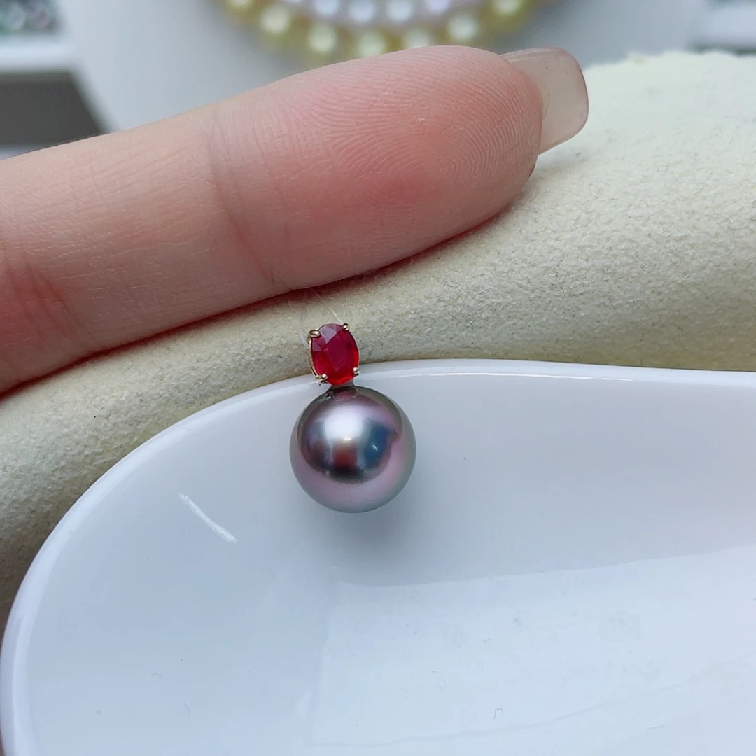 颈饰海水珍珠18K金镶嵌w53