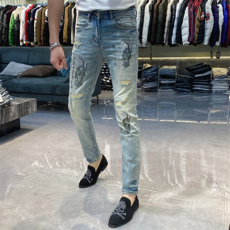【也许家】新品男士夏季烫钻破洞修身牛仔裤欧货个性小脚裤BB91340