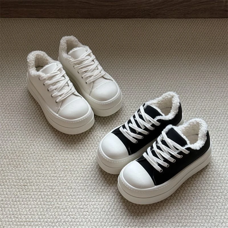 赵露思同款加绒保暖7cm厚底小白鞋2025冬季新款巨厚百搭松糕板鞋