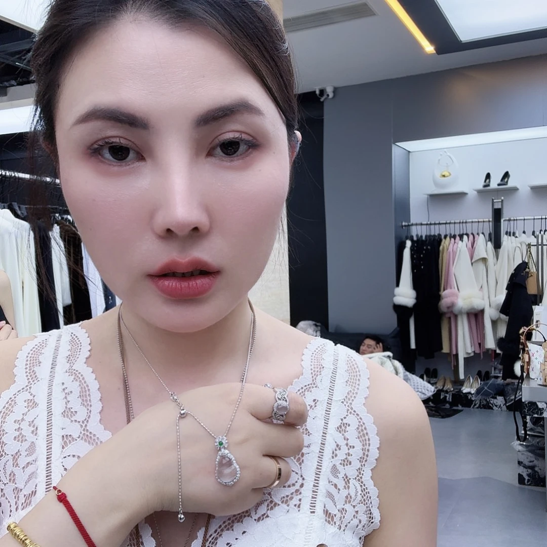 棉葫芦葫芦葫芦,绿色点缀的