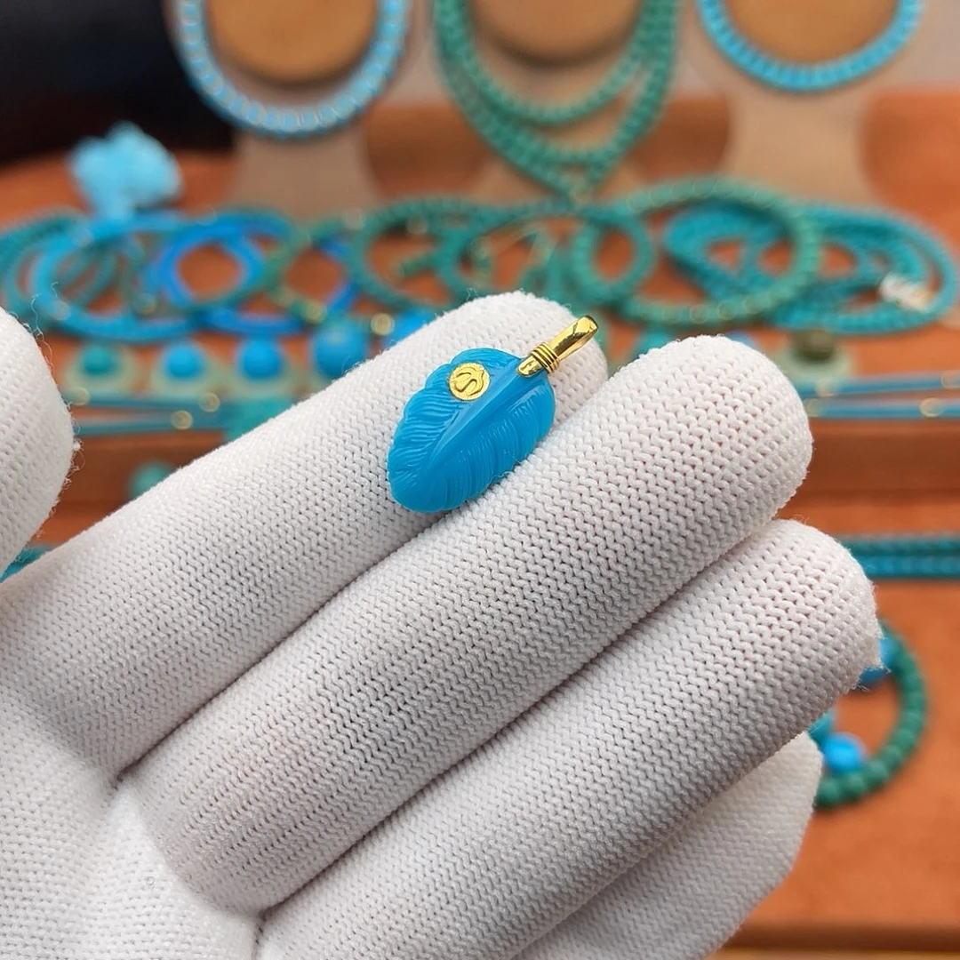 绿松石18K金镶嵌珠宝奇石