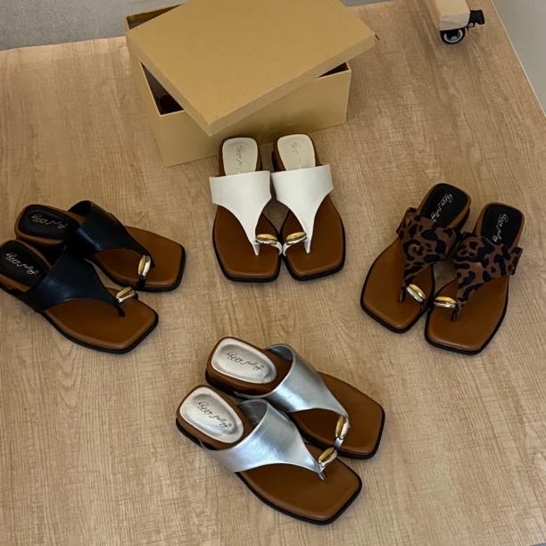 H 156-6 爆款简约网红套趾拖鞋女夏季外穿小众高级感沙滩度假凉拖