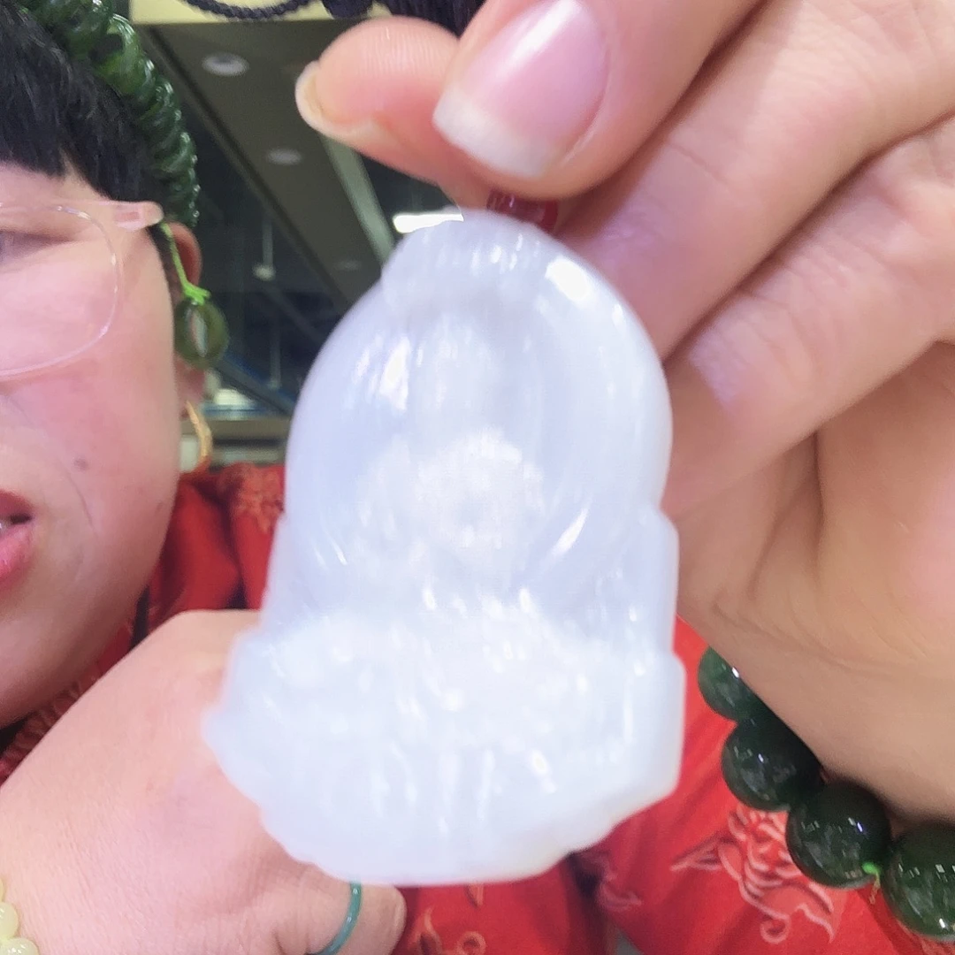 和田玉（糖玉）未镶嵌颈饰