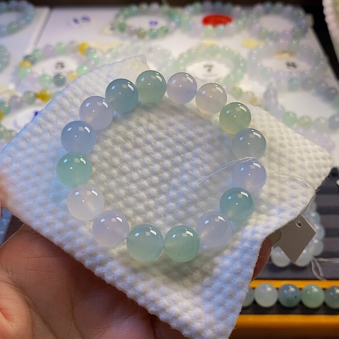 定制翡翠未镶嵌翡翠.