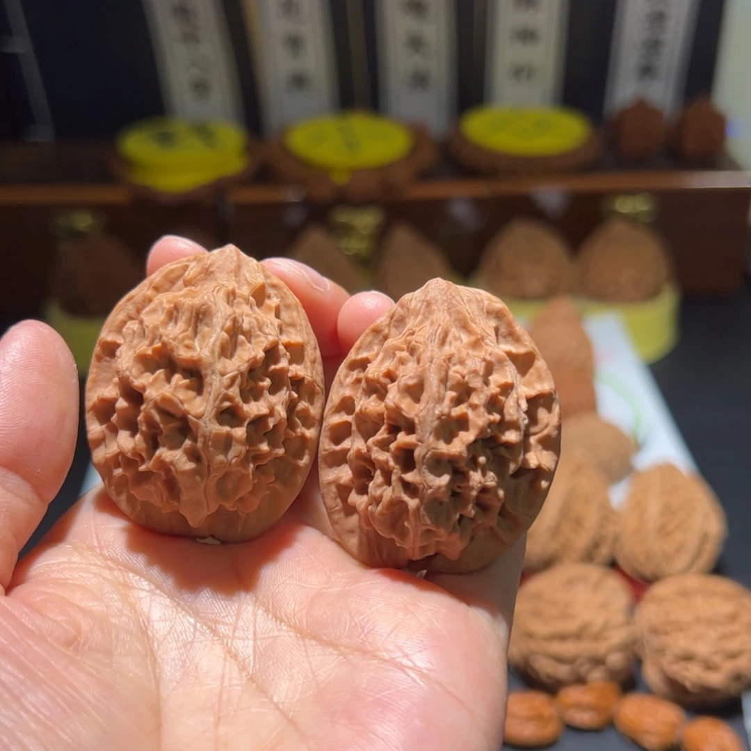 文玩核桃把件H****婆玄武