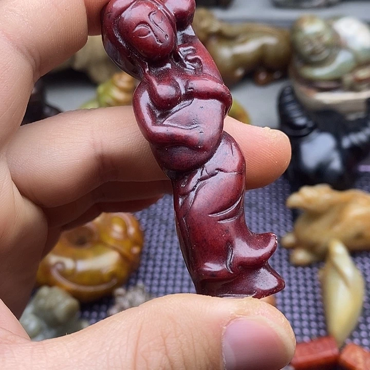 未镶嵌蛇纹石玉颈饰