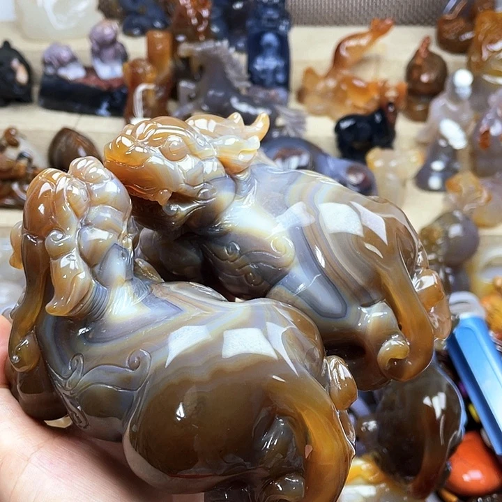 一***顺玛瑙/玉髓饰品未镶嵌