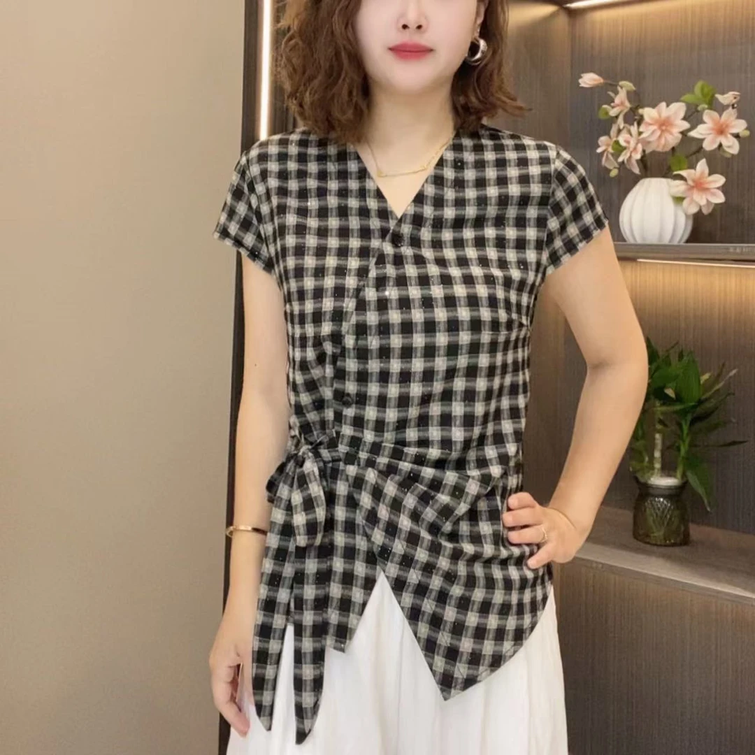 2025夏季女士时尚简约亲肤格子V领显瘦韩版短袖上衣洋气夏装休闲