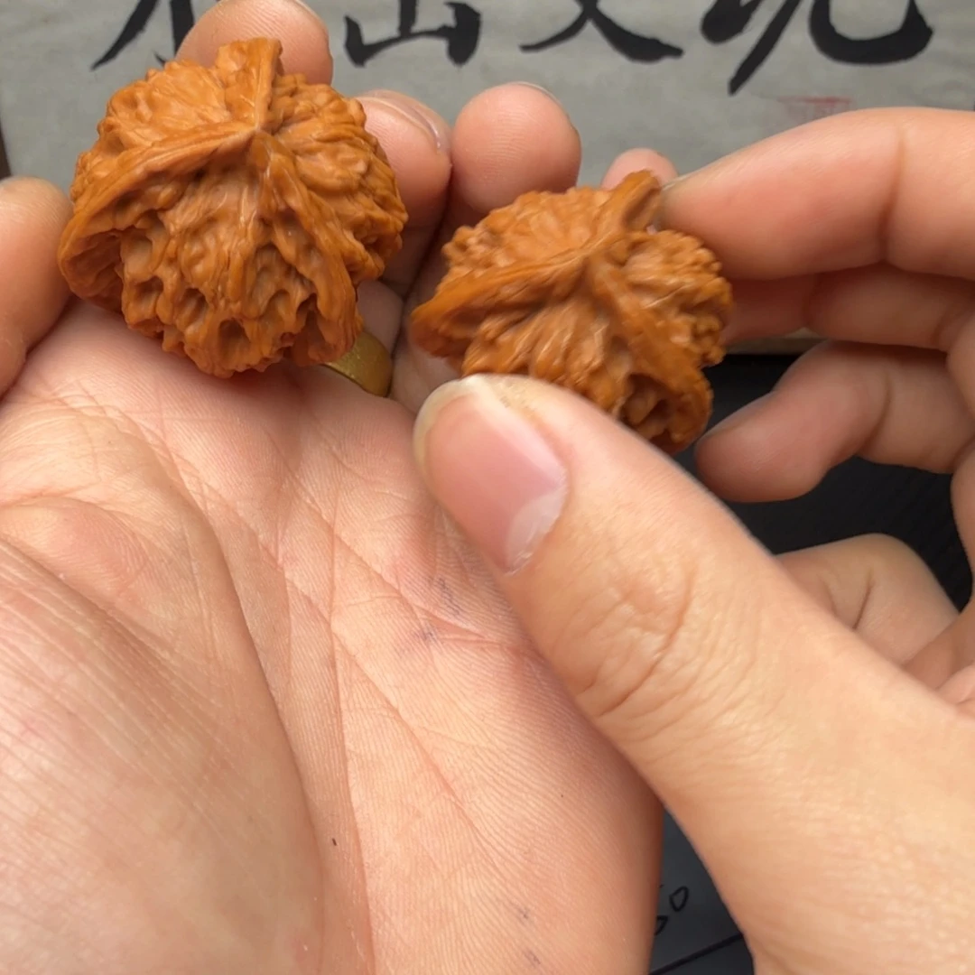 A***️文玩核桃吊坠盘山三棱150