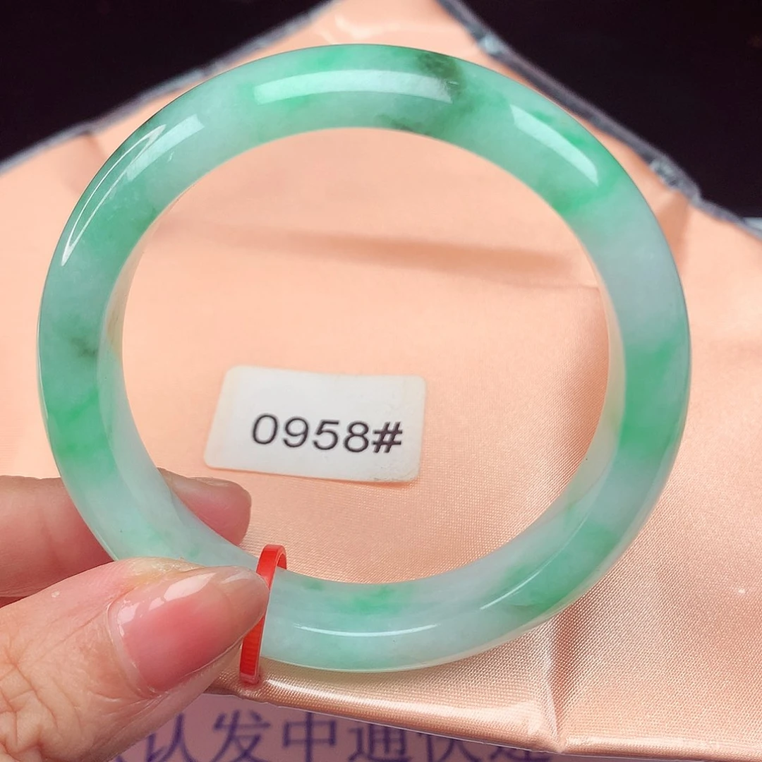 翡翠手镯未镶嵌0958