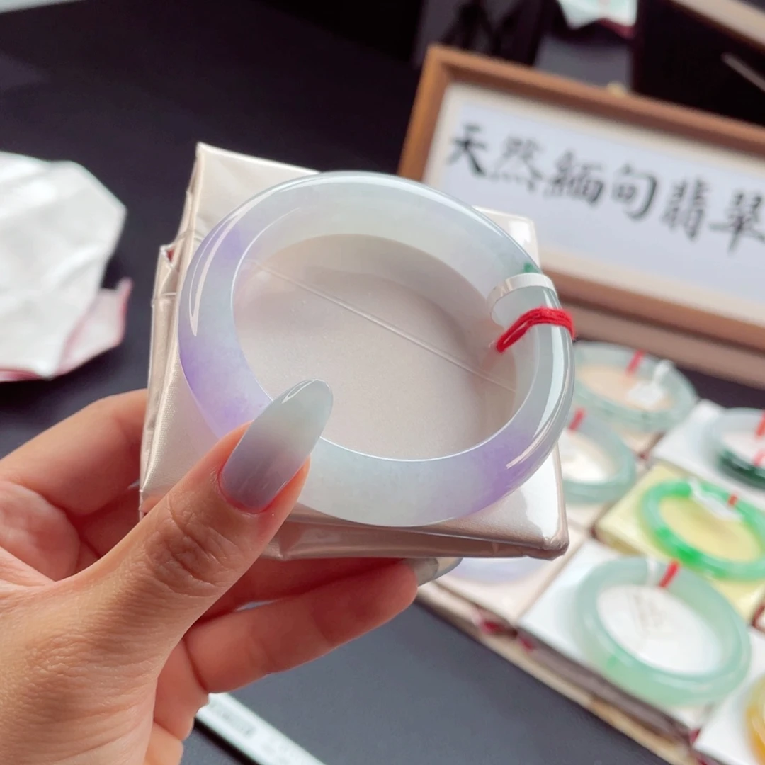 翡翠手镯未镶嵌545556圈9934