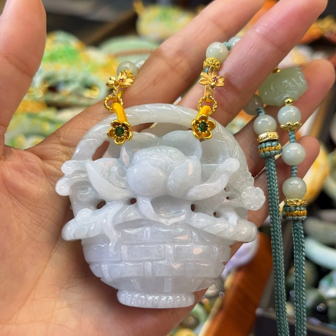 翡翠颈饰未镶嵌待编款