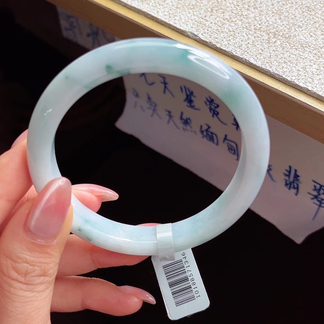 翡翠未镶嵌手镯手镯