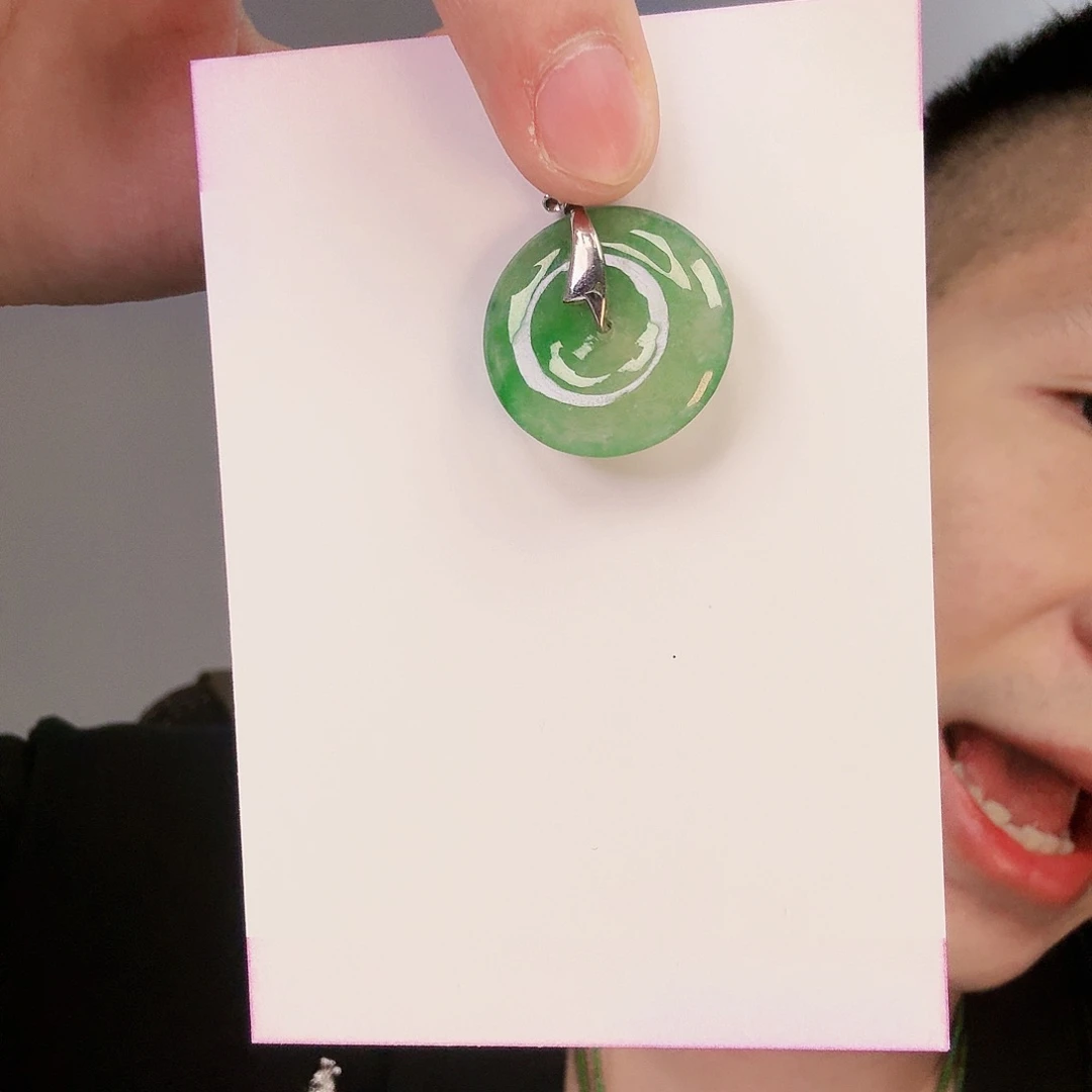 翡翠颈饰18K金镶嵌一件