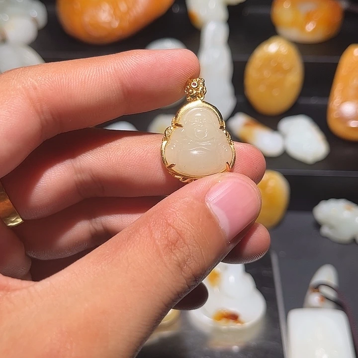 和田玉（糖玉）银S925镶嵌颈饰