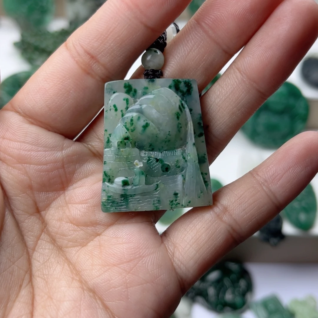 独山玉未镶嵌挂件