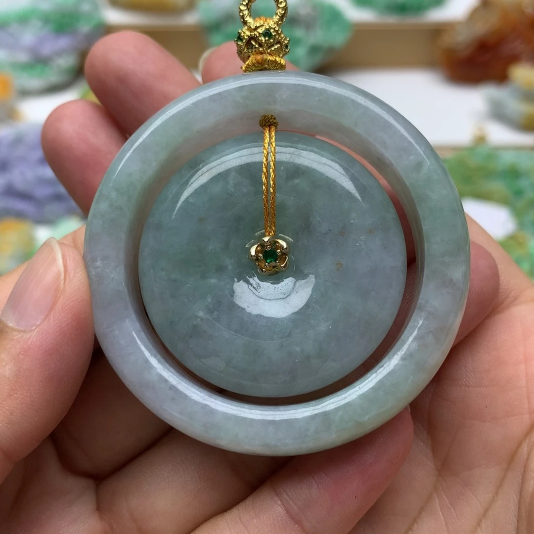 翡翠未镶嵌颈饰正翡翠