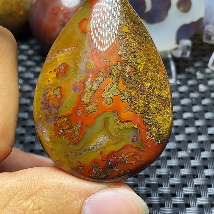 用***7玛瑙/玉髓未镶嵌颈饰