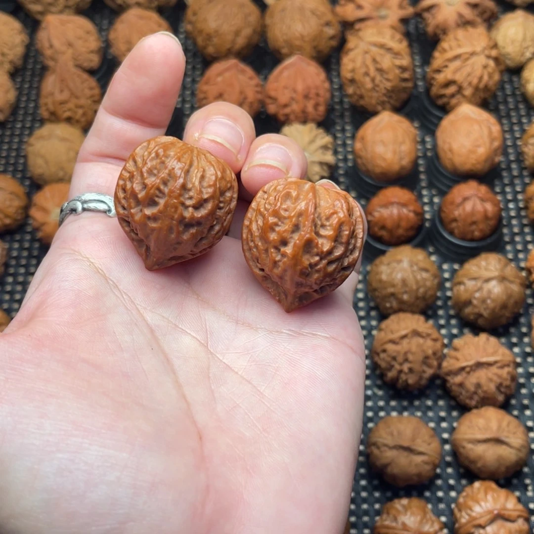 文玩把件梅枝小桃心