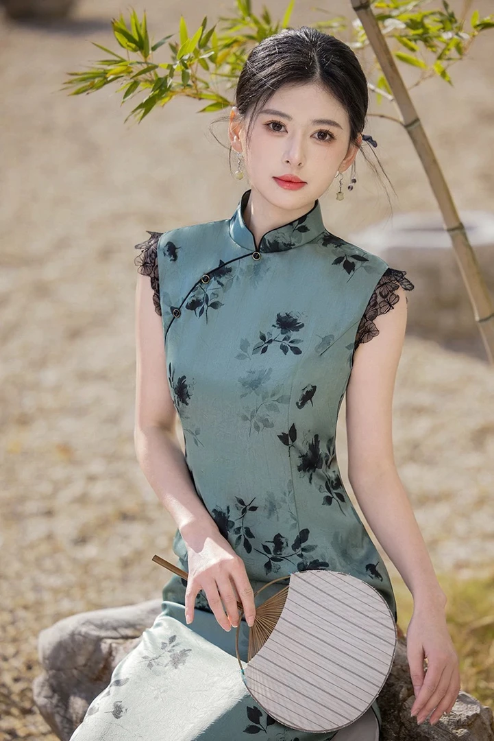 03 高端专柜断码手工旗袍  T-1202